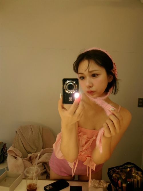 村重杏奈 谷間モロ出し 最新水着グラビア画像