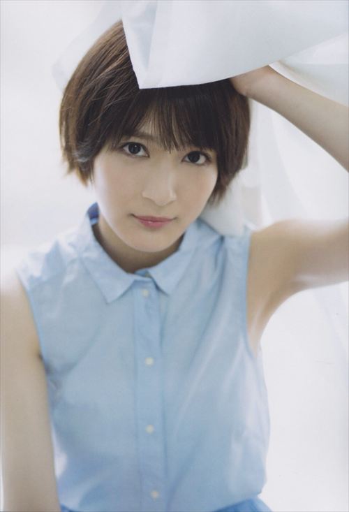 欅坂46メンバー 織田奈那、グラビアおっぱい水着エロ画像