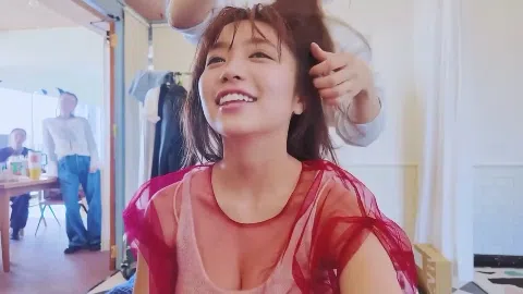 大原優乃 エロ谷間 試写会ドレス 154cm小柄ボディ 豊満バスト 鹿児島出身女優