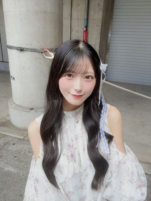 佐藤綺星 美ウエスト水着 写真集先行 ビキニ ランジェリー AKB48 次世代エース