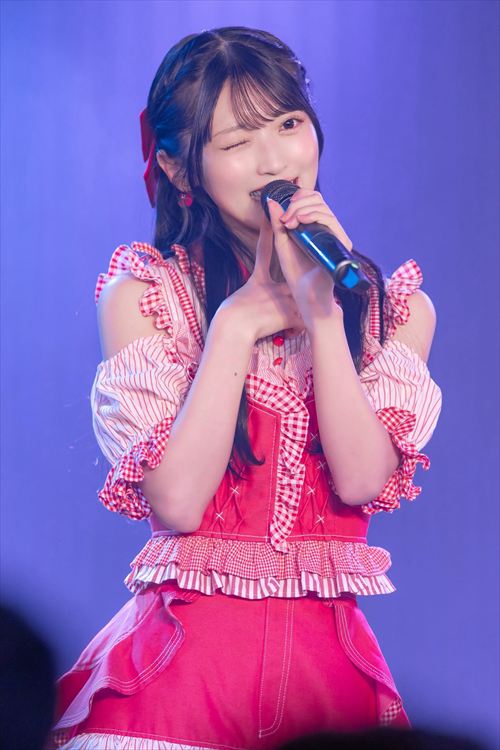 佐藤綺星 水着＆ランジェリー 1st写真集 シンガポール ビンタン島 過激解禁 AKB48