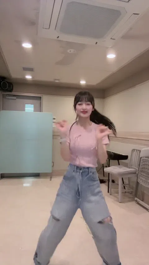 佐藤綺星 1st写真集 ランジェリー＆ビキニ シンガポール ビンタン島ロケ センター経験者 AKB48