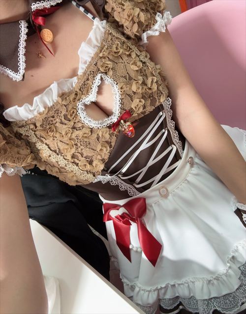 鈴木聖 フィギュア好きグラドル セーラー服コス 透けブラ