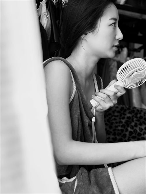 高田里穂写真集『素描』エロ画像グラビアおっぱいエロ