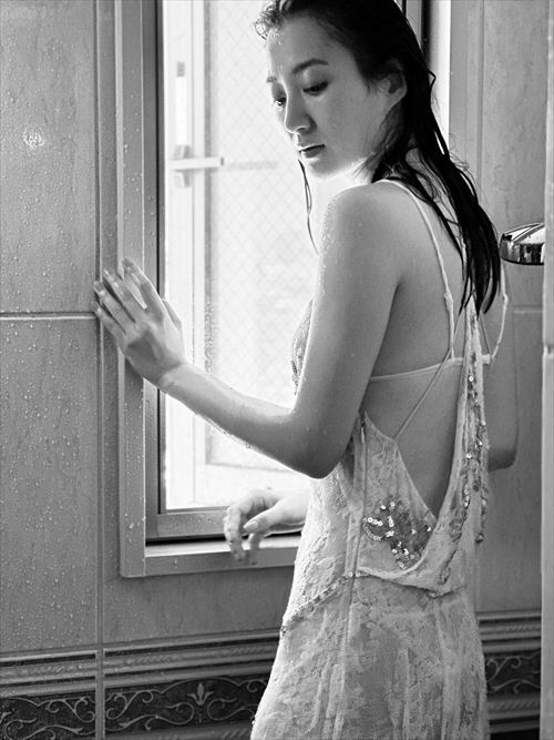 高田里穂写真集『素描』エロ画像グラビアおっぱいエロ