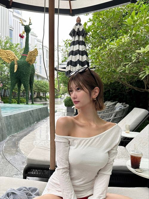 ABEMA瀧山あかねアナおっぱいグラビアエロ画像