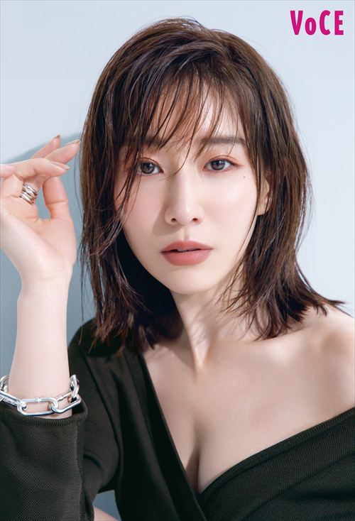 田中みな実 グラビアノーブラおっぱい 濡れ肌エロ