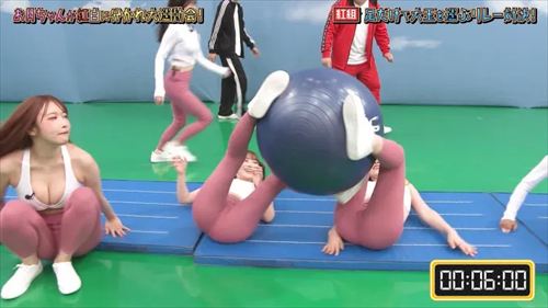 月ともぐら深夜番組AV女優激しい動き股間割れ目3