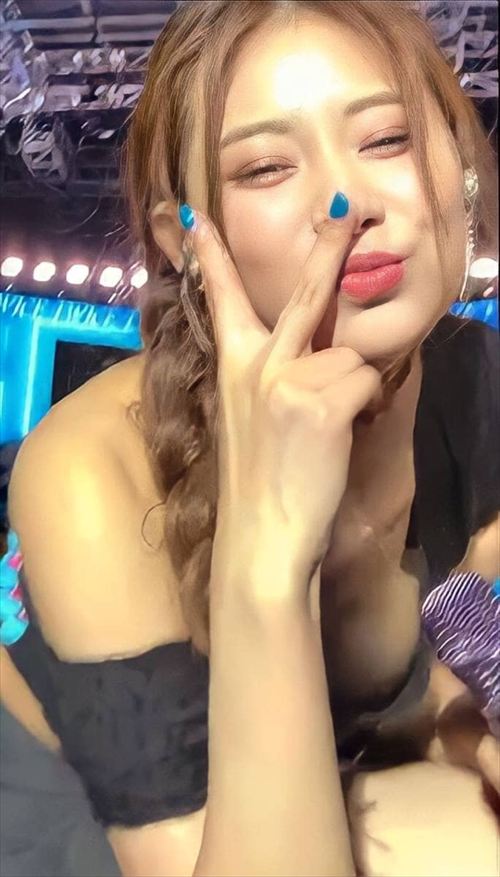 ナヨンTWICE乳首ポロリPVバズ画像10