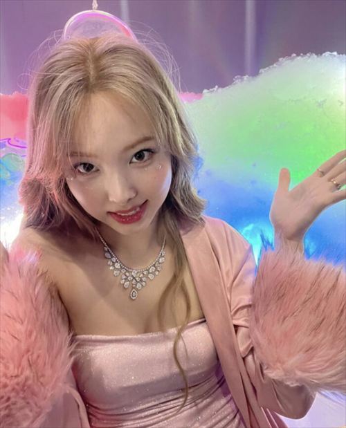 ナヨンTWICE茶色乳首見えエロ動画12