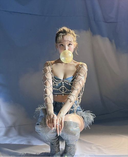 ナヨンTWICE乳首ポロリエロSNSバズ16