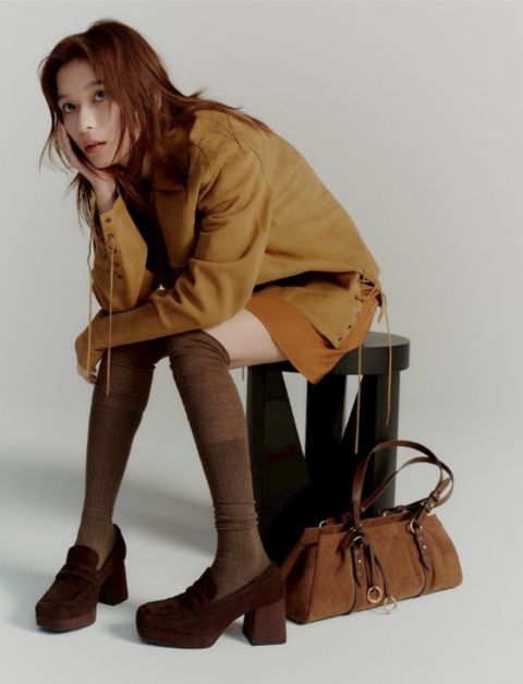 芳根京子さん、週刊誌でえちえちグラビア！ノースリーブで肌を露出！！