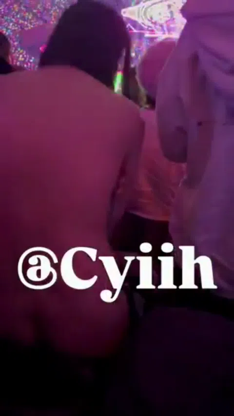 ラウール推しジャニオタが全裸ペンラでダンス 興奮MAXのヌードパフォーマンスがエロメディア席巻