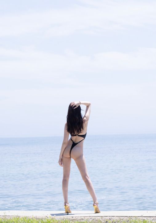 新ありな乳首ヌードおっぱいエロ画像