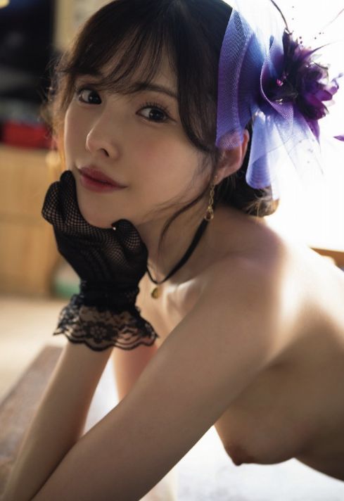 新ありな乳首ヌードおっぱいエロ画像