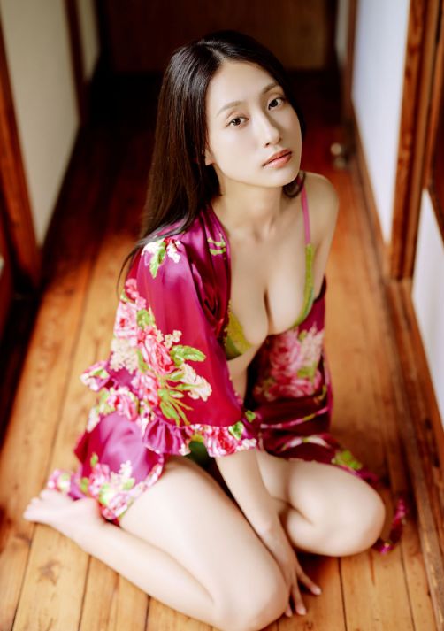 澄田綾乃グラビアおっぱいエロ画像