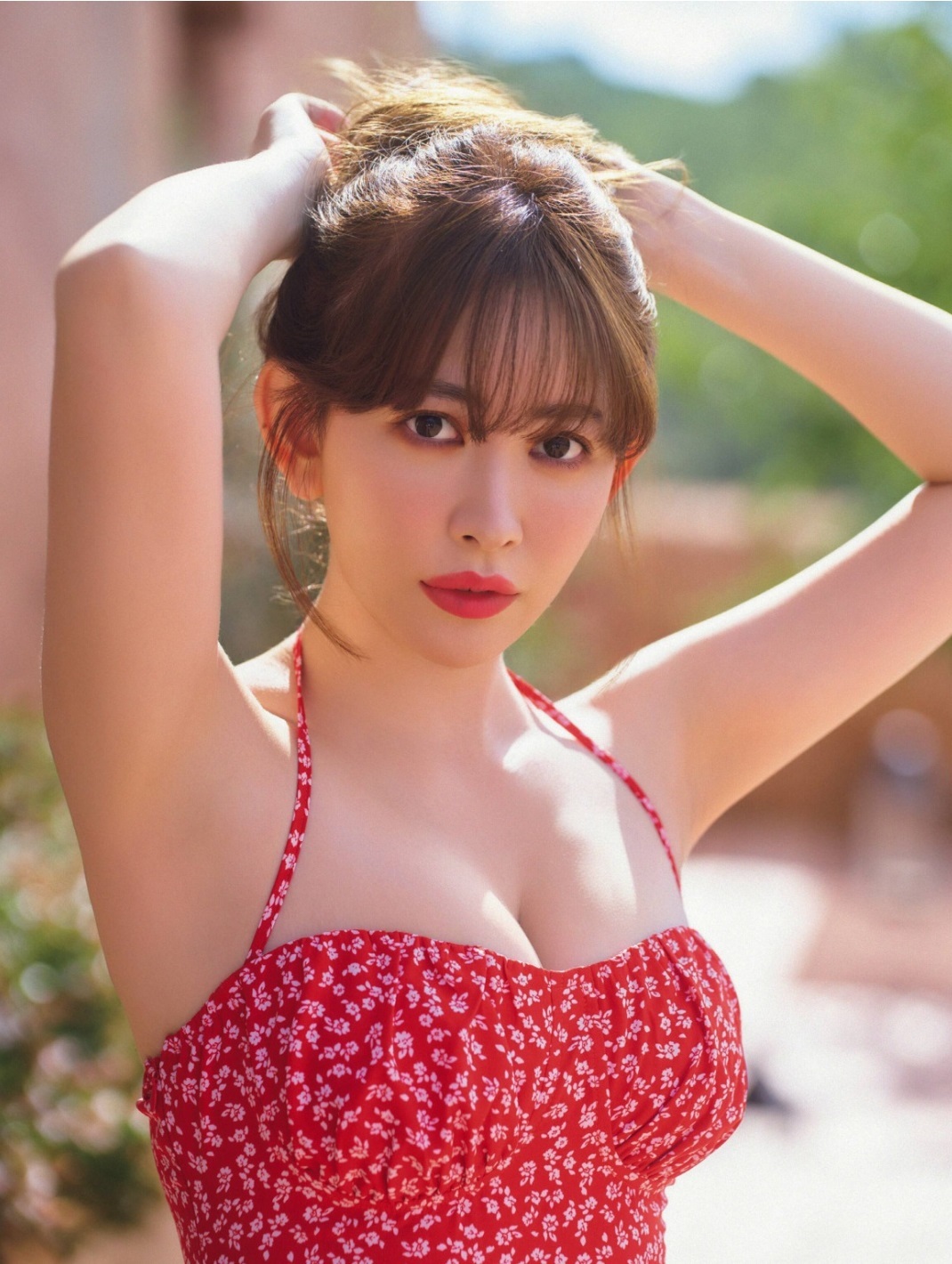 小嶋陽菜おっぱいエロ画像