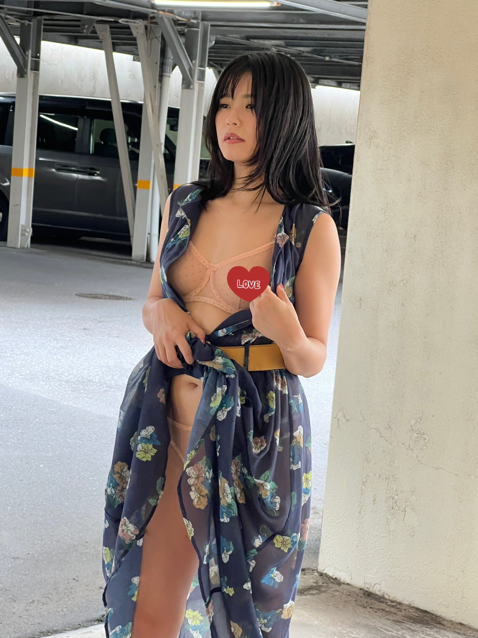 宮越虹海乳首ヌードおっぱいエロ画像