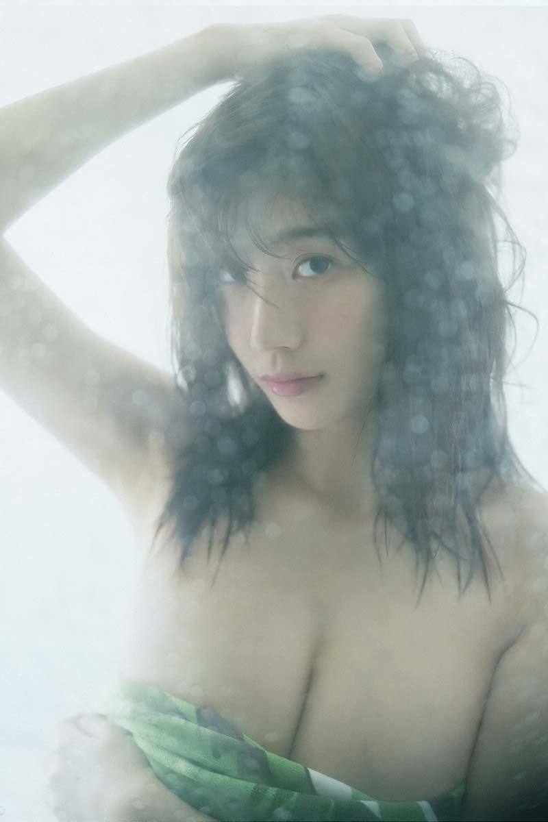 小倉優香乳輪ポロリエロ画像