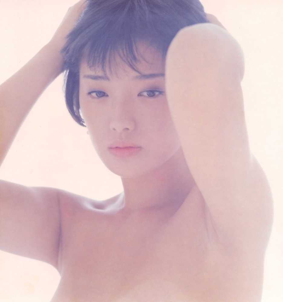 山口百恵乳首ヌードエロ画像