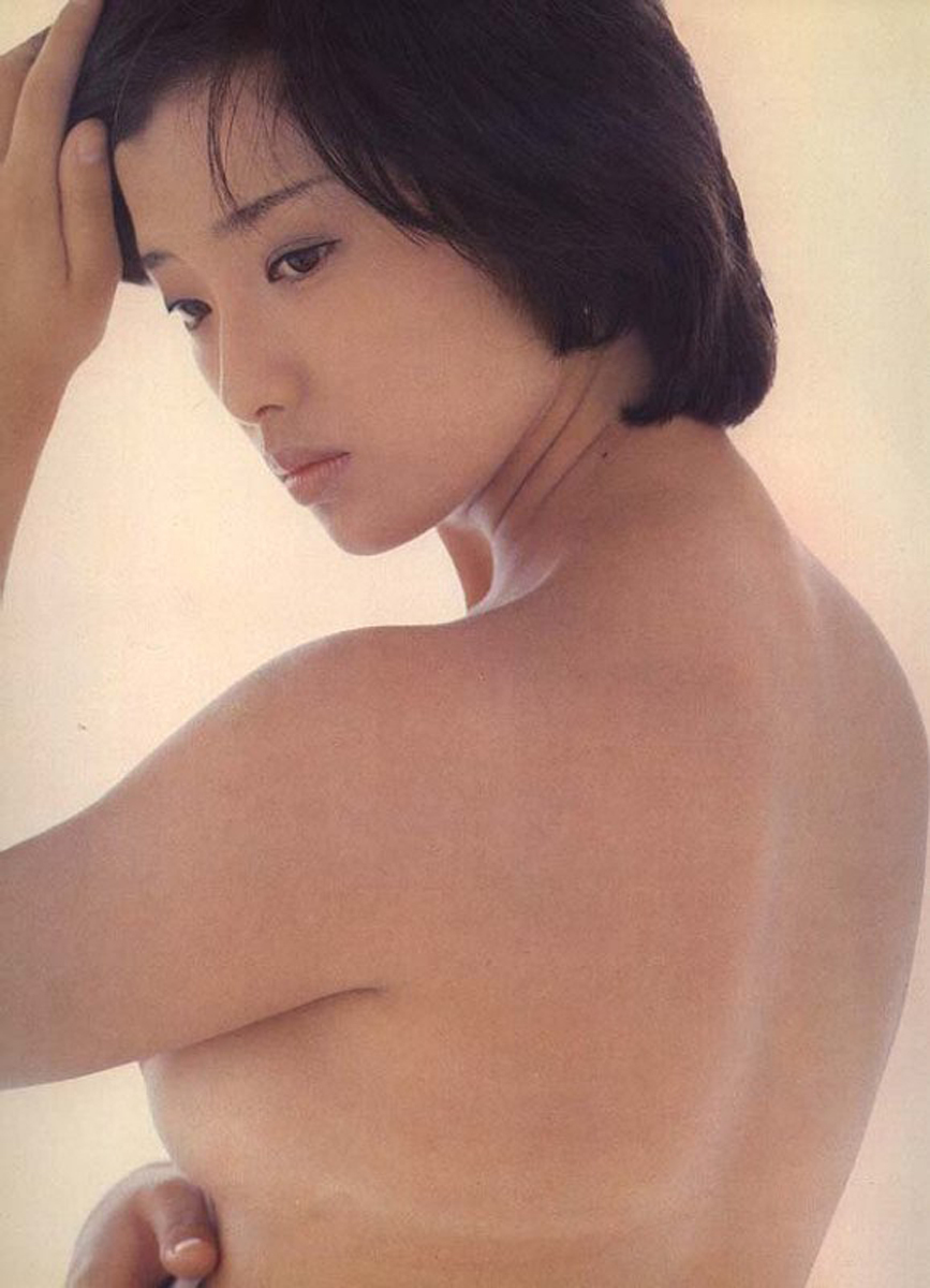 山口百恵乳首ヌードエロ画像