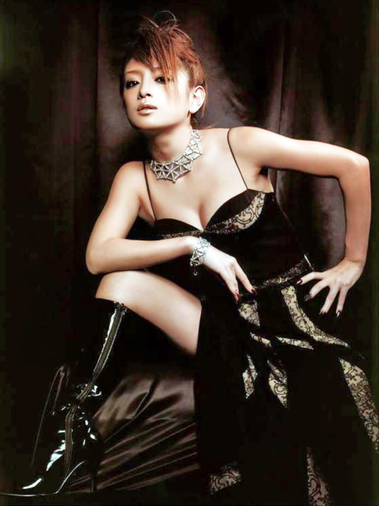 浜崎あゆみおっぱいエロ画像