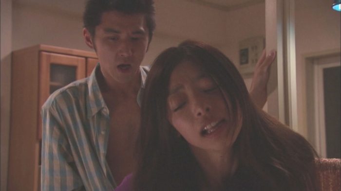 市川実和子乳首ヌードおっぱいエロ画像