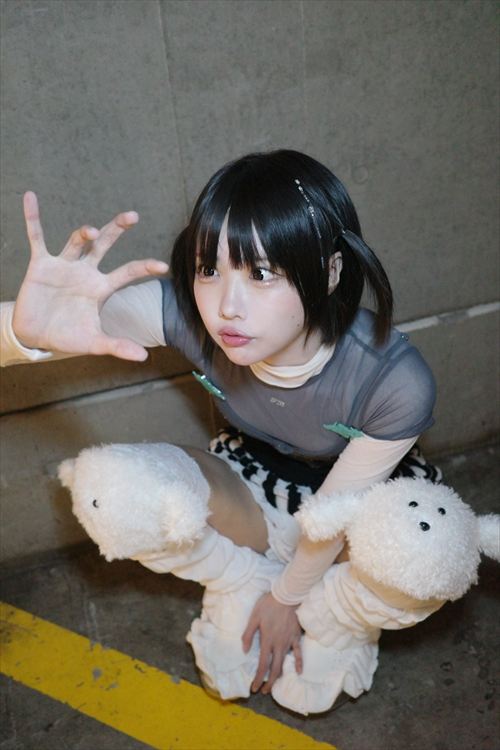 あのちゃんパンツパンチラエロスカートの中画像