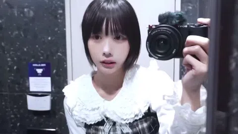 あのちゃんパンツパンチラエロスカートの中画像