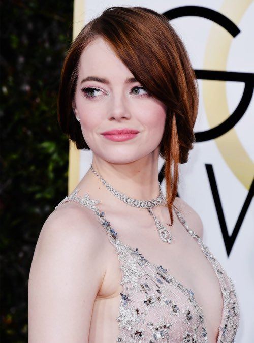 エマ・ストーン、乳首ヌード濡れ場おっぱいエロ画像