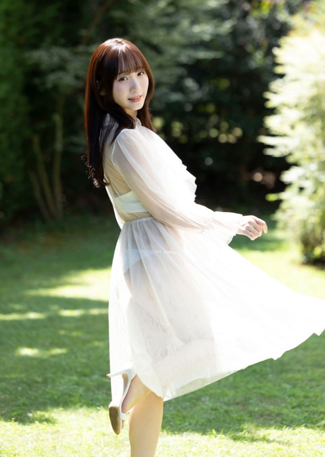 伊織もえヌードエロ写真集乳首幽かな休日。