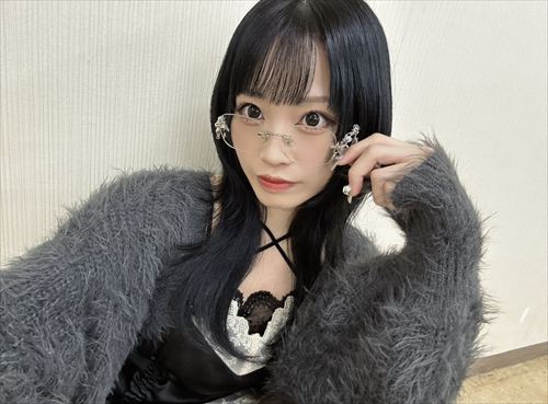 入内嶋涼 エロ自撮り セクシーオフショット