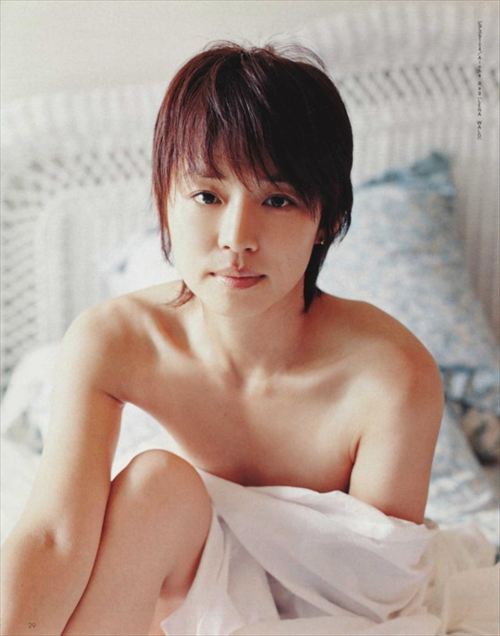 石田ゆり子濡れ場セミヌードおっぱいエロお胸エッチ映画