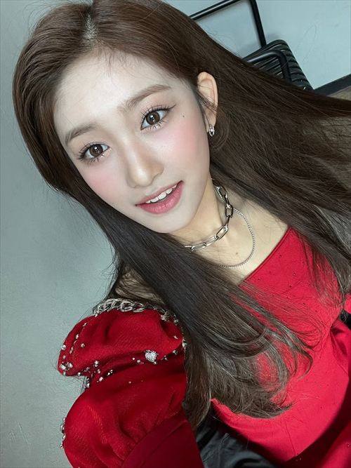 IVE イソ パンツ食い込みエロダンス