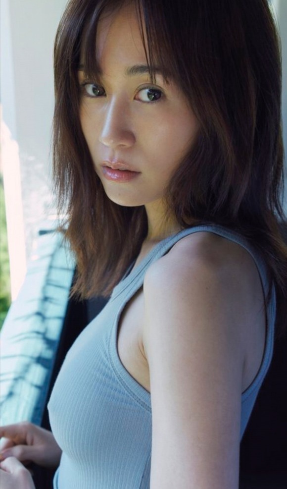 前田敦子ヌード乳首エロ写真集Beste