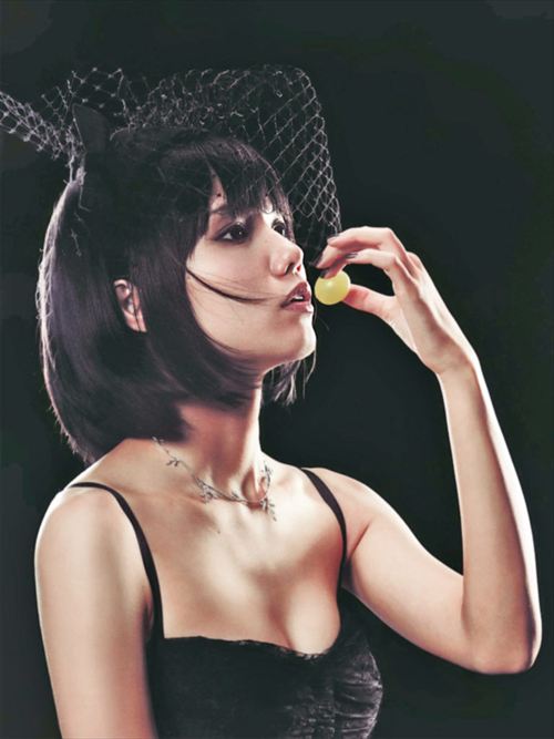 宮﨑あおいヌード濡れ場おっぱいエロ水着お胸グラビア