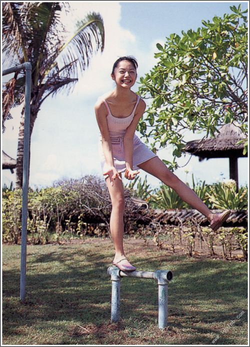 宮﨑あおいヌード濡れ場おっぱいエロ水着お胸グラビア