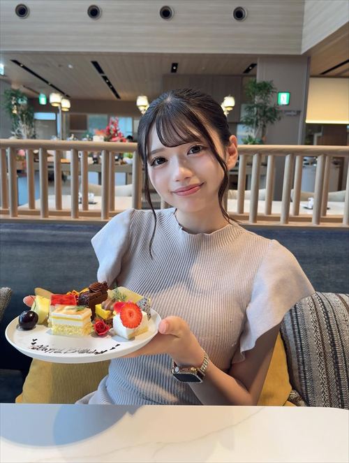 なんり 未成年飲酒疑惑で逆にエロさ爆発中の美少女