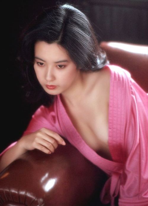 名取裕子ヌード陰毛乳首ヘアヌードおっぱいエロ女優