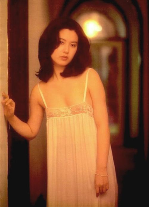 名取裕子ヌード陰毛乳首ヘアヌードおっぱいエロ女優