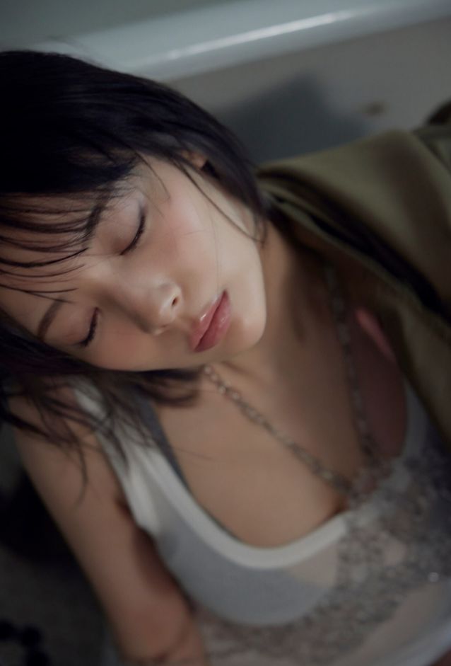 岡田紗佳ヌード乳首写真集画像エロ「美脚輪舞曲」SPA!デジタル