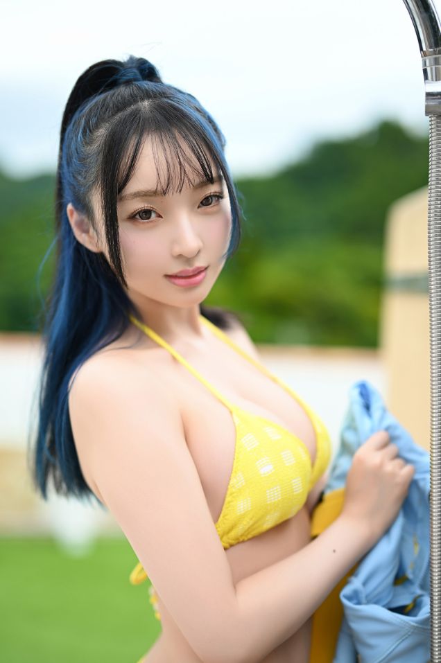 らむねヌード乳首エロ写真集この夢はあなたのせい画像動画配信FANZAライブチャットオナニー見せつける青髪インフルエンサー！（エロGIF動画あり）