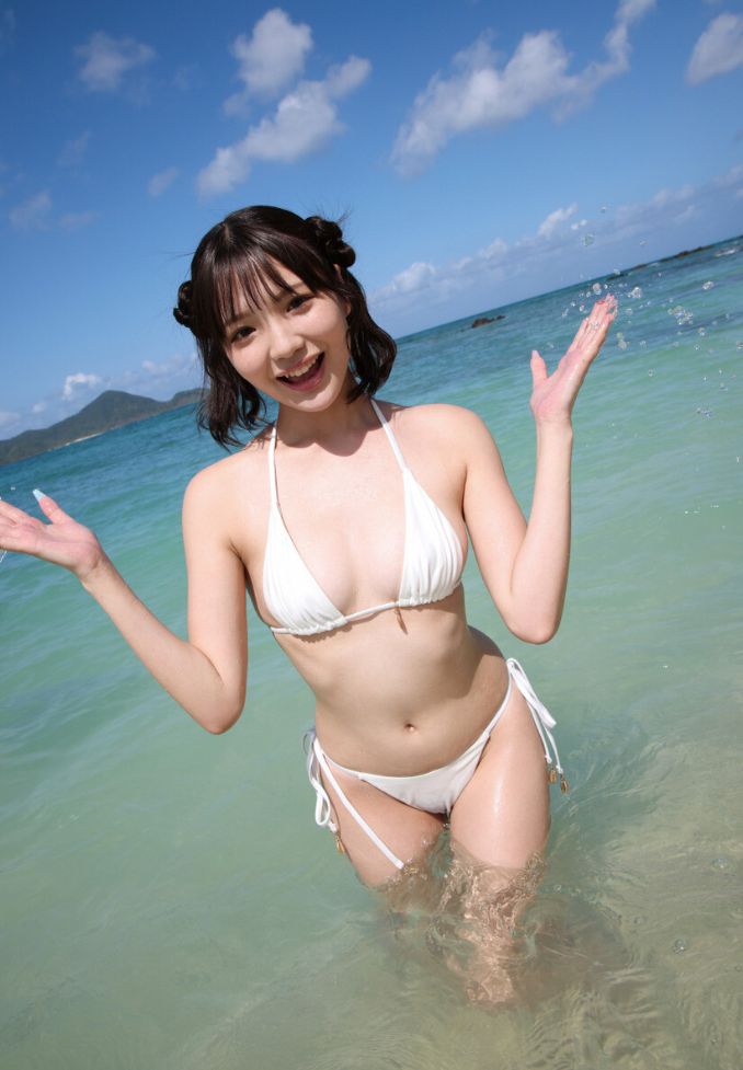 佐藤愛瑠ヌード乳首エロ写真集『める、はじめる？』おっぱい水着AV女優