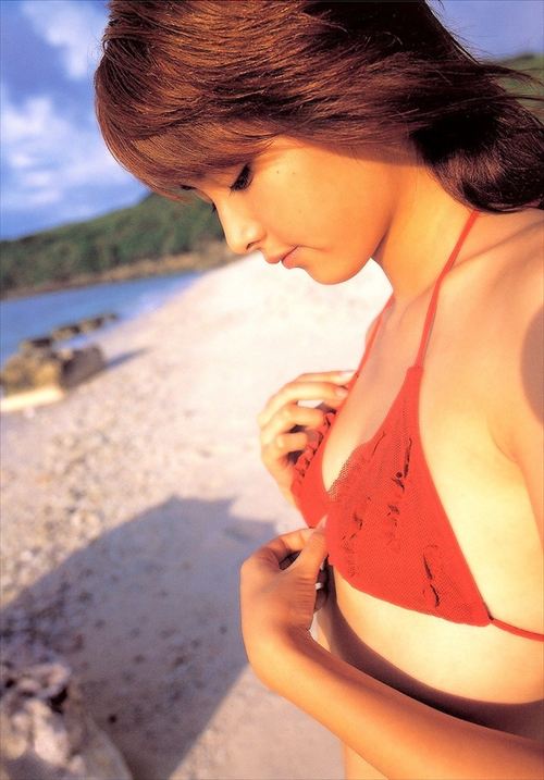 佐藤めぐみエログラビア水着ヌード画像