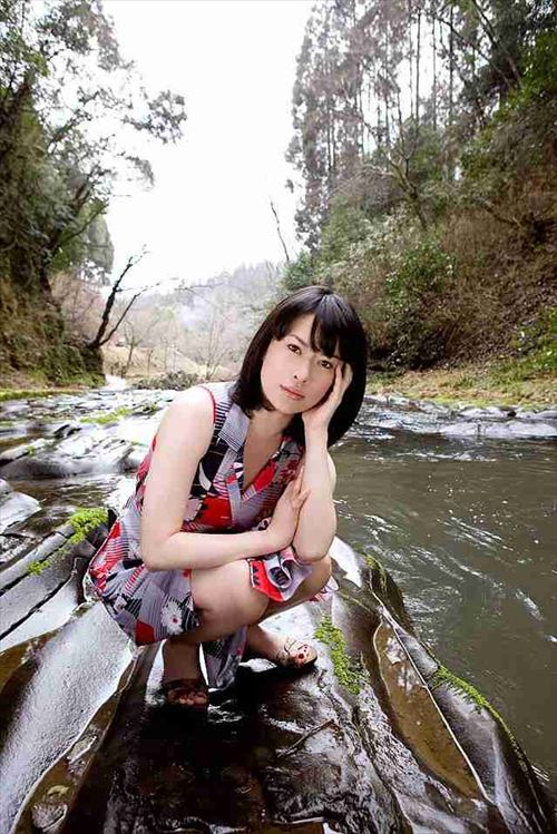 鈴木砂羽乳首ヌード濡れ場おっぱいエログラビア