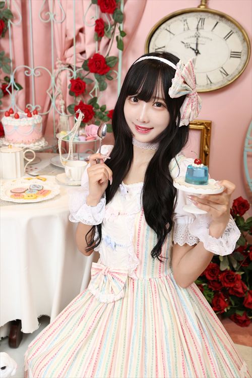 高橋七瀬ヌードエロおっぱいグラビア水着コスプレ写真集「ノンストップ七瀬！」