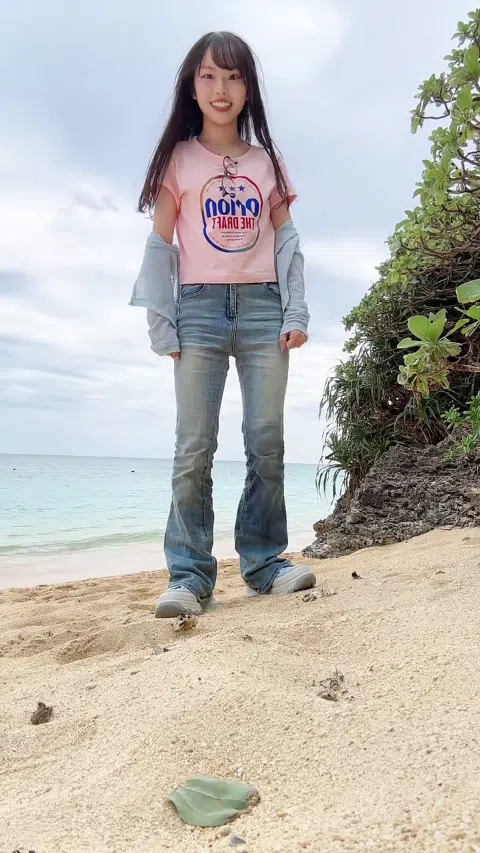 田中美空 TikTok 乳首ポロリ 屈んだ瞬間チラ見え