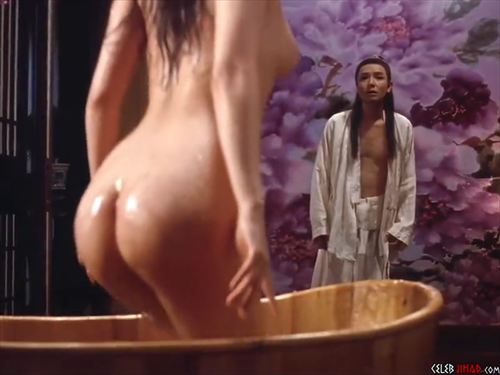 上原カエラ 乳首舐められビクビク