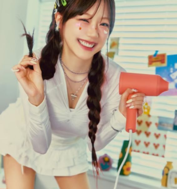 ジウォンおっぱいエロ