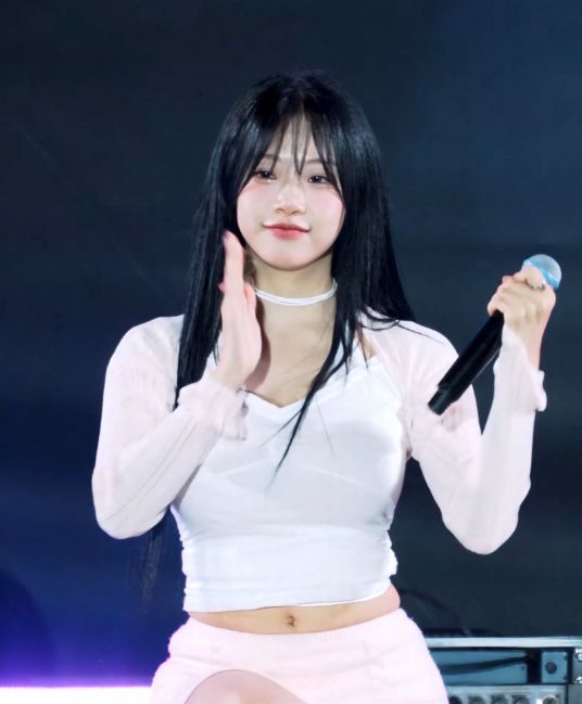 ジウォンおっぱいエロ